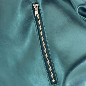 Front zippered pocket - Java travel bag pattern